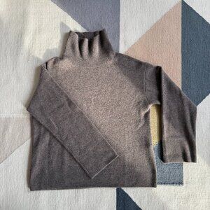 Alex Mill Cecile Turtleneck in Cashmere (Barley) - Size M